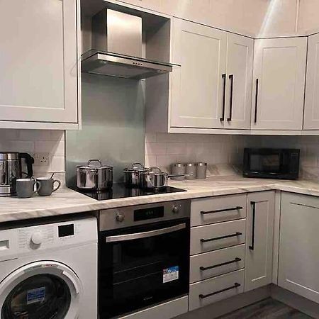 Anfield Home Sleeps 5 Close To Lfc Free Parking リヴァプール エクステリア 写真