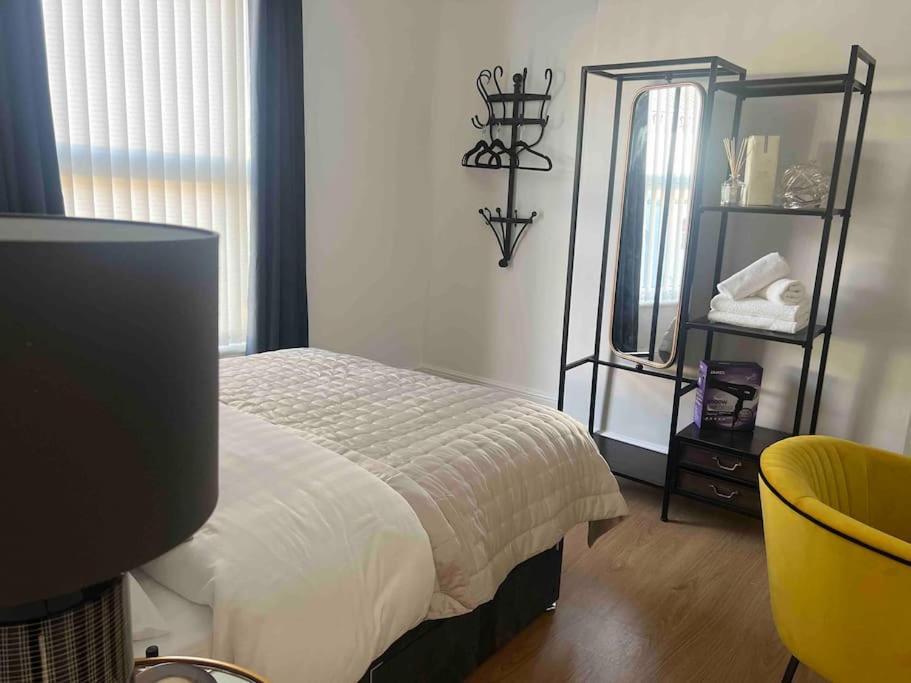 Anfield Home Sleeps 5 Close To Lfc Free Parking リヴァプール エクステリア 写真