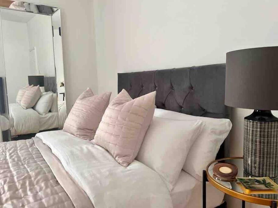 Anfield Home Sleeps 5 Close To Lfc Free Parking リヴァプール エクステリア 写真